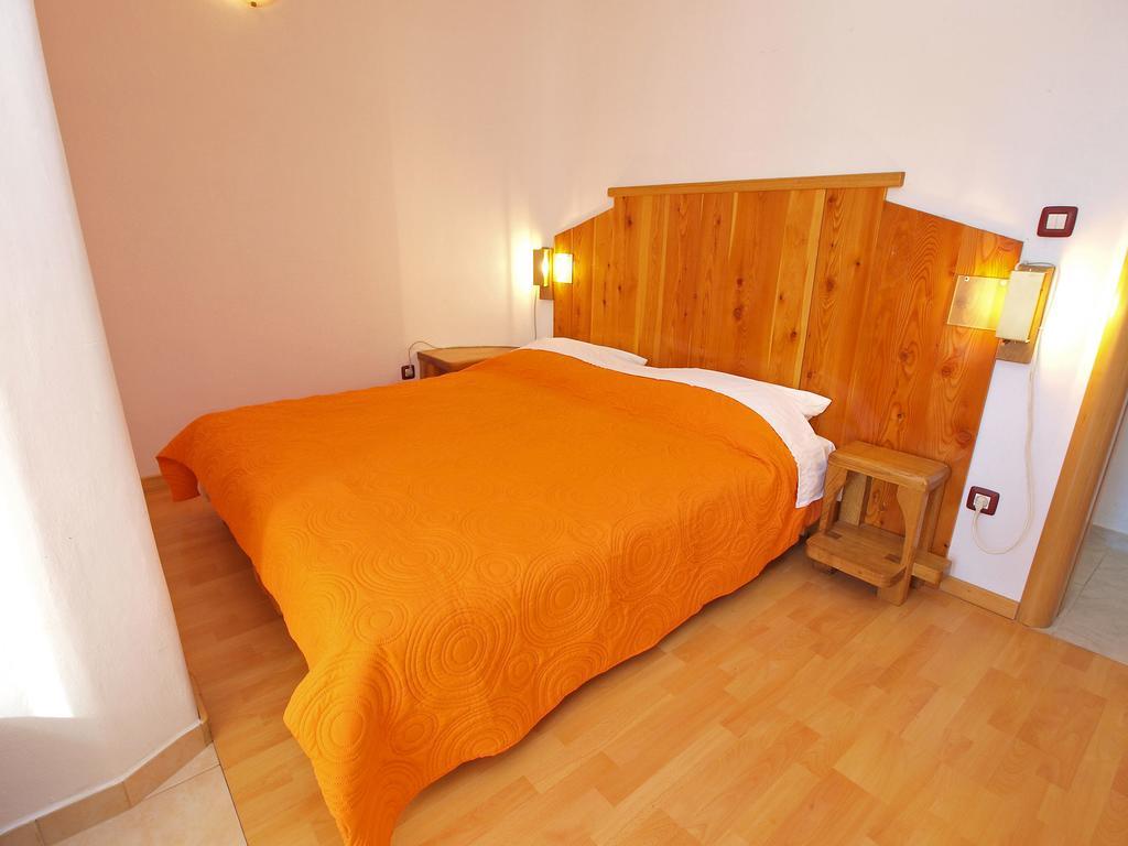 Apartments By The Sea 750 Pjescana Uvala Ngoại thất bức ảnh