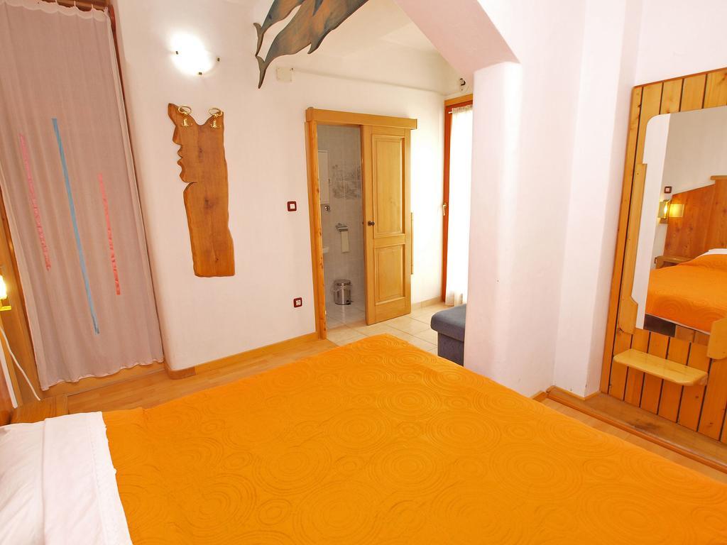 Apartments By The Sea 750 Pjescana Uvala Ngoại thất bức ảnh